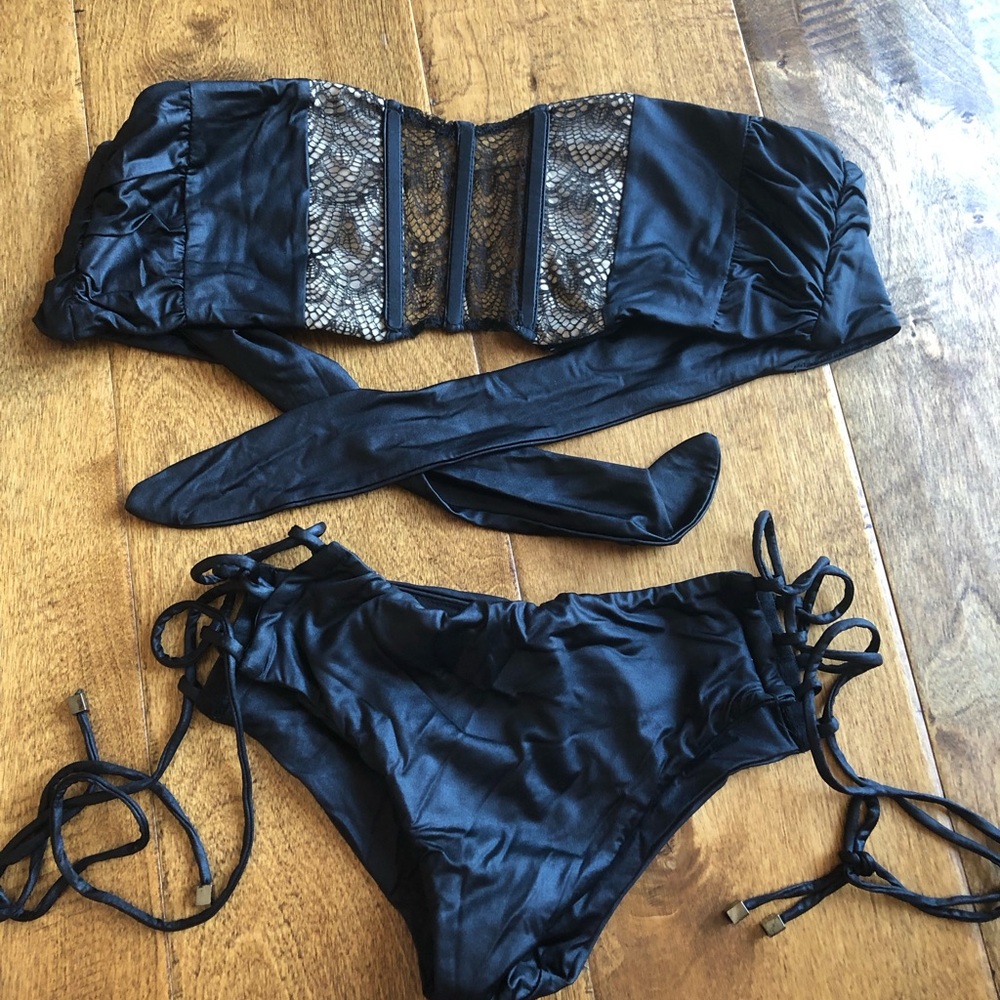 Beach bunny bikini set